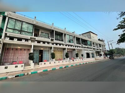 De Sea Almond Hotel