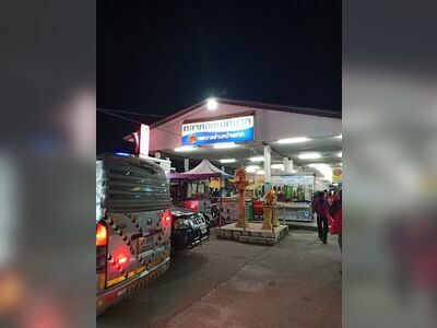 Roi Tho Luang Market