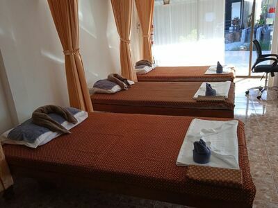 Chaloklum Massage