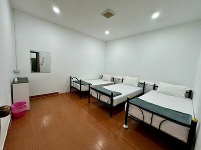 Eclipse Hostel & Bar