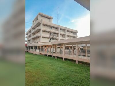 Somdej Phra Yupparaj Sawang Daen Din Hospital