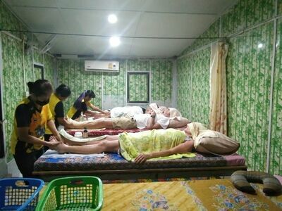 Kamon Puh Massage