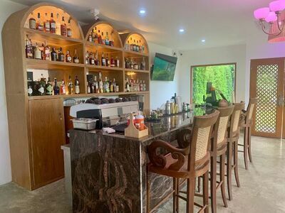 Koodbury Bar Café & Pizzeria