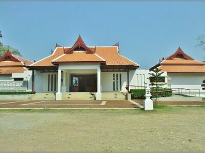 Phra Borom That Sawi Temple Museum