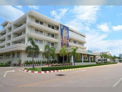 Somdej Phra Yupparaj Sawang Daen Din Hospital