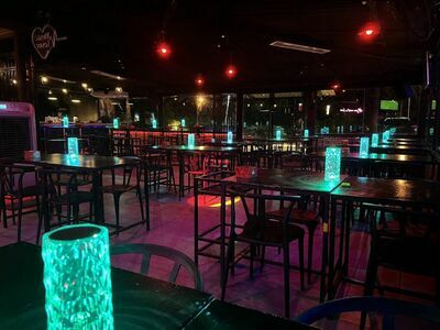 Flip Bar & Restaurant