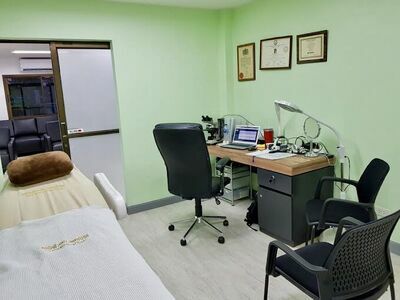 Dr. Nawat Dermatology Clinic