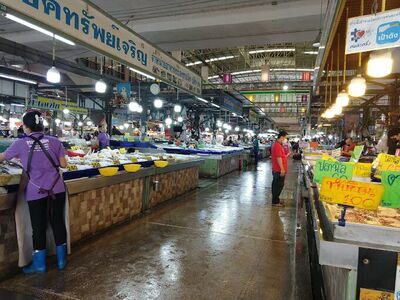 Tak Municipality Fresh Market 3