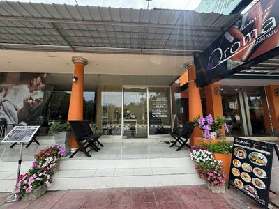 Oroma Massage