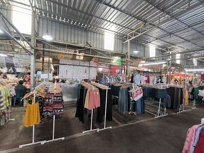 Klong Thom Market