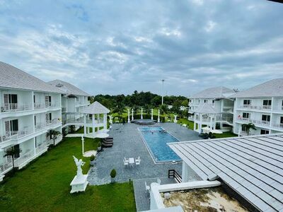 White House Hotel in Tak