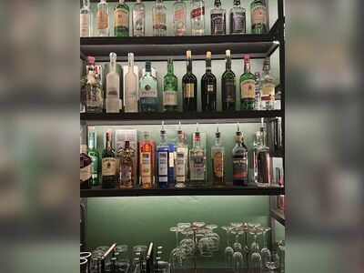 Saladang Pub