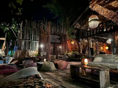 Sea La Vie Bar