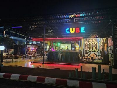 CUBE Bar