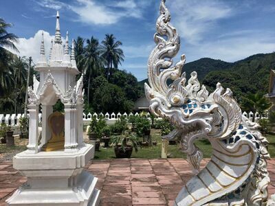 Wat Chaloklum