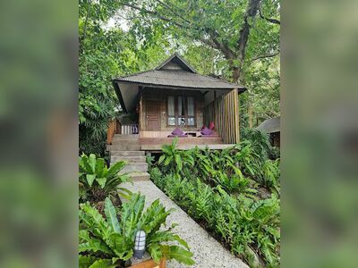 Captain Hook Resort