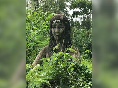 Somchai's Love Garden