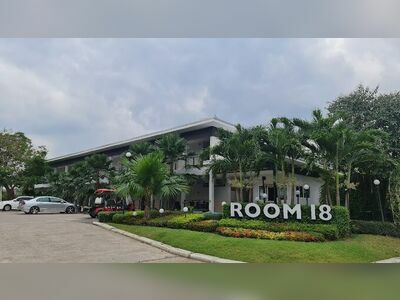 Room 18 Hotel at PTT Wang Chao