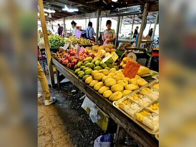 Nong Khon Market