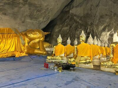 Tham Phra Non