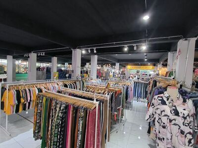 Srisak Mall