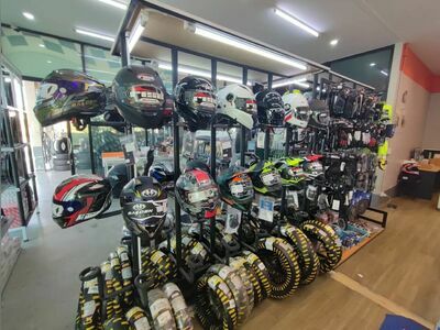M2T Helmets & Tires