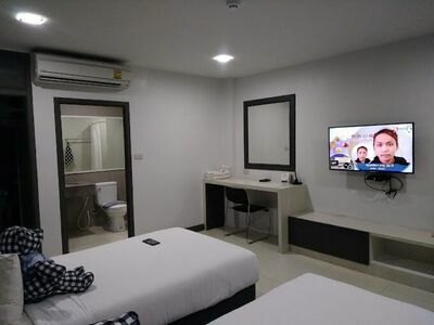 Sakon Hotel