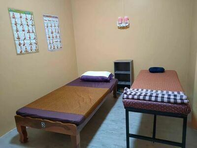 Siriluk Massage & Spa