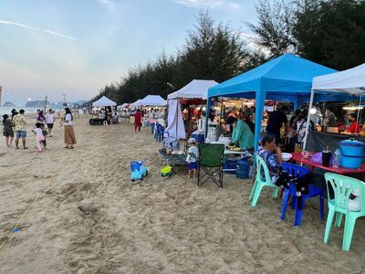 Long Lay Market