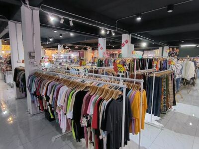 Srisak Mall
