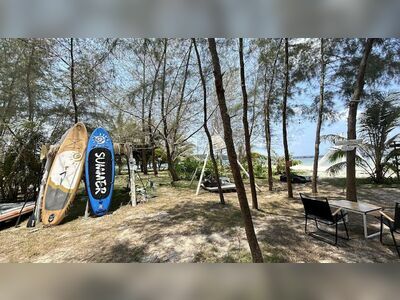 Million Beach Cafe and Bar