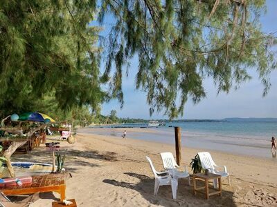Baanyai Beach Bar