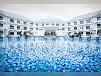 White House Hotel in Tak