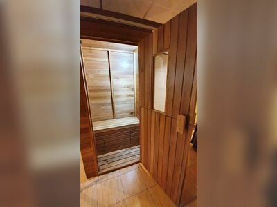 INTRA Massage & Spa