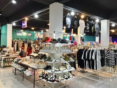 Srisak Mall