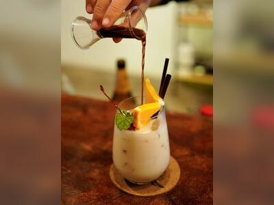 Phoenix Restaurant & Beach Bar