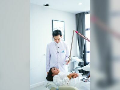 Doctor Daojai and Doctor Sompong Clinic
