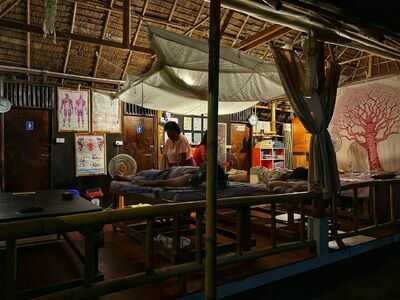 Triluck Massage