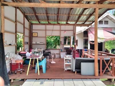 I Ra Salon