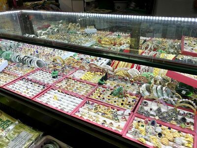 Rim Moei Market