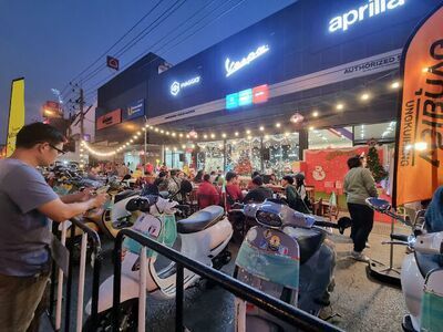 Vespa Flagship Sakon Nakhon