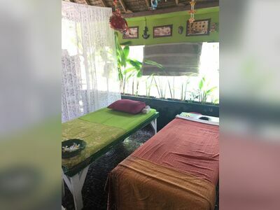 Full Moon Massage