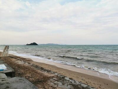 Pharadonphap Beach
