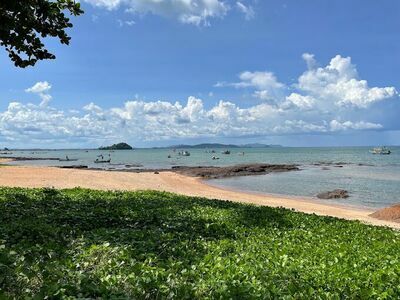 Pharadonphap Beach
