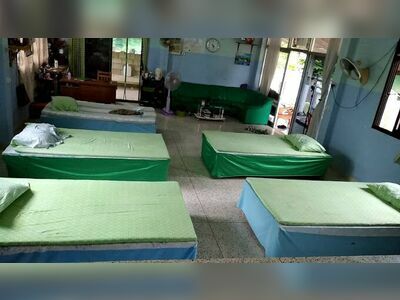 Thung Wua Laen Beach in Patiew, Chumphon, Dang Thai Massage