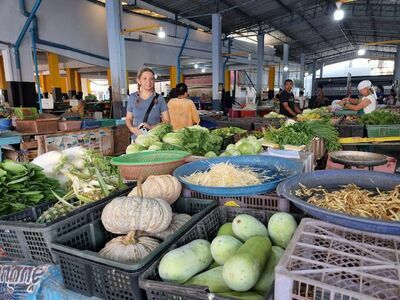 Pak Nam Chumphon Market