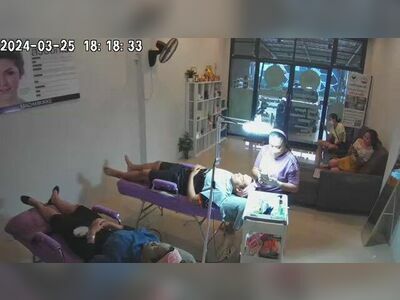 Brother Kung's student squeezes acne Chumphon City Branch & Madame Kikky, Chumphon City Branch