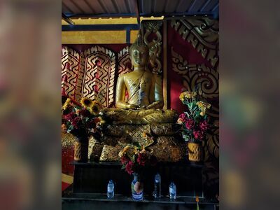 Wat Khao Chedi Wisai Tri Rattanaram