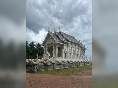 Wat Tham Pong Pang