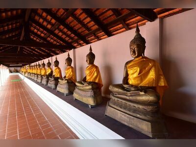 Wat Phra Borommathat Sawi